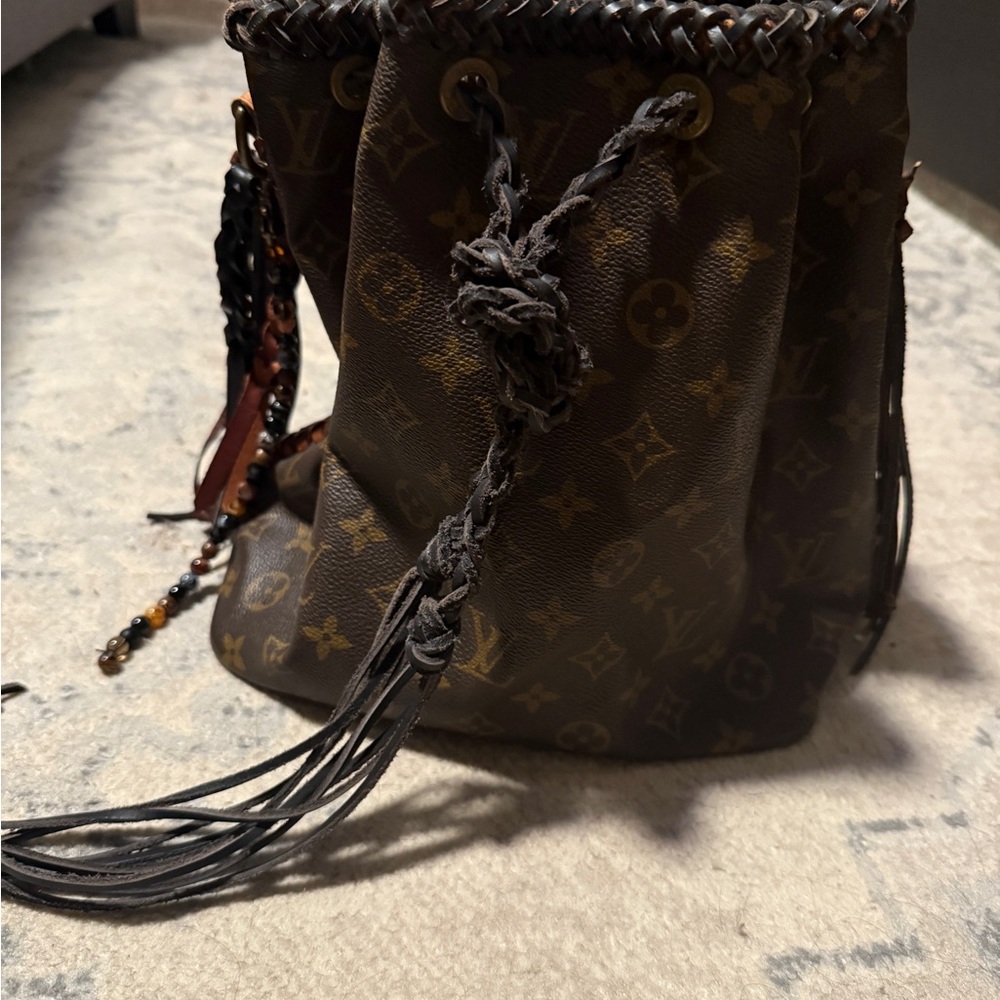 Louis Vuitton neo noe revamped bag - Picture 3 of 9